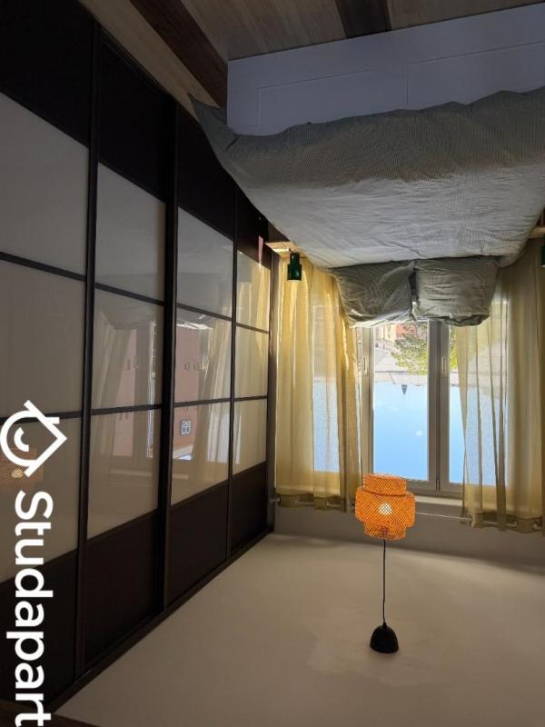 Chambre - 15 m² - 1 pièce