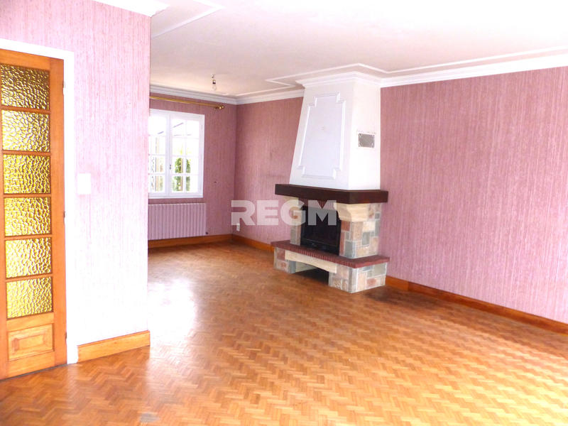 Maison - 110 m² - 6 pièces