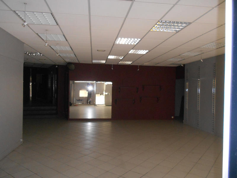 Local commercial - 154 m²