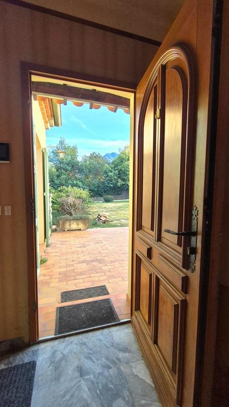 Propriété - 190 m² - 8 pièces