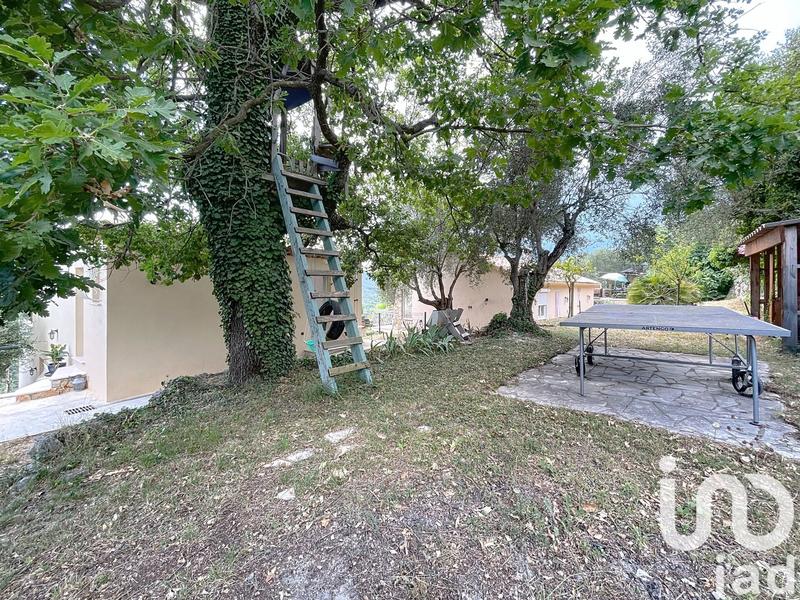 Maison - 257 m² - 10 pièces