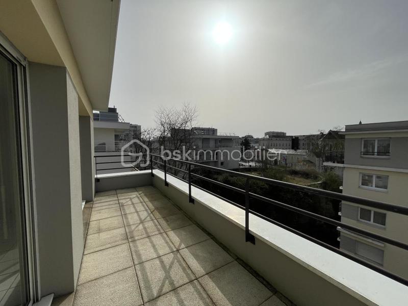 Appartement - 75 m² - 3 pièces