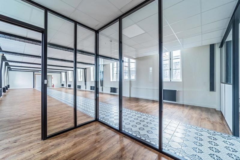 Bureau - 358 m² - 2 pièces