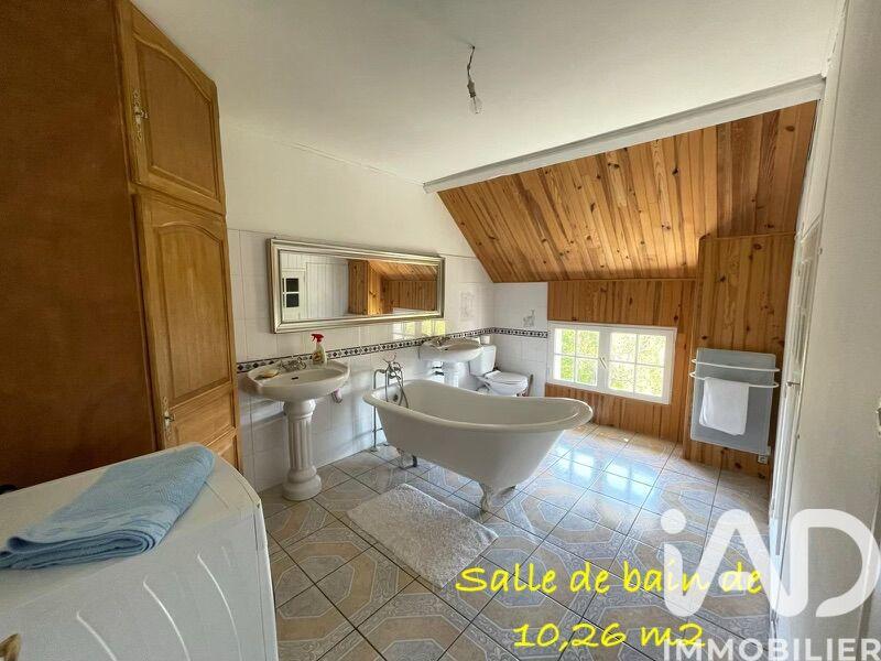 Maison - 98 m² - 4 pièces