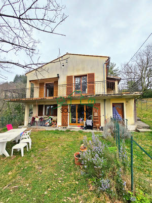 Maison - 196 m² - 8 pièces
