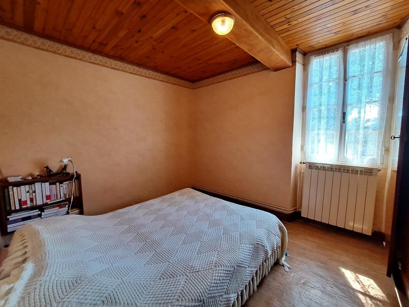 Maison - 92 m² - 5 pièces