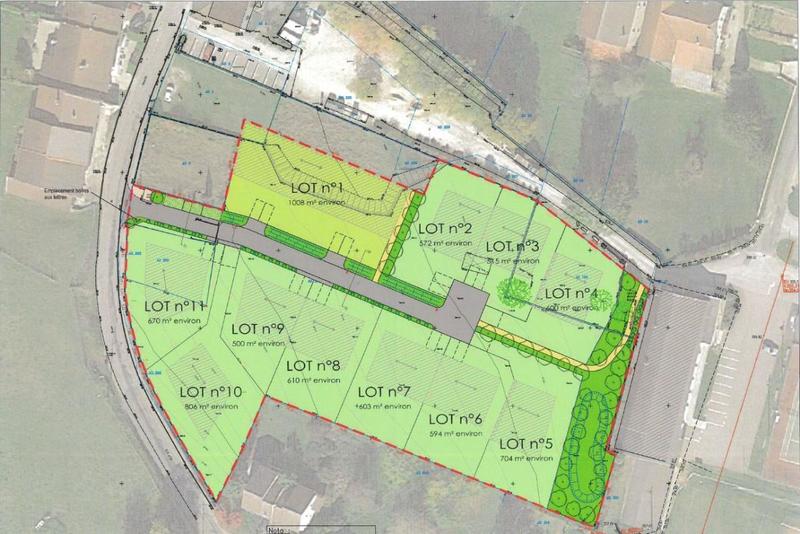 Terrain constructible - 806 m²