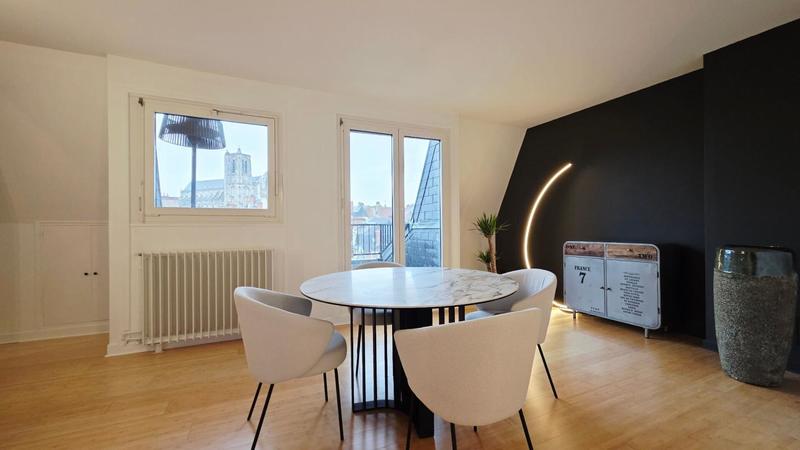 Appartement - 81 m² - 4 pièces