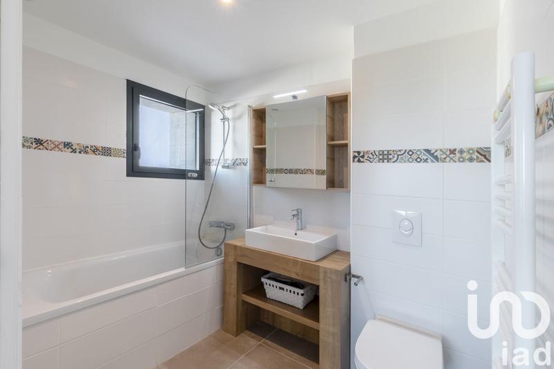 Maison - 288 m² - 7 pièces