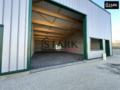 Local commercial - 135 m² - 1 pièce