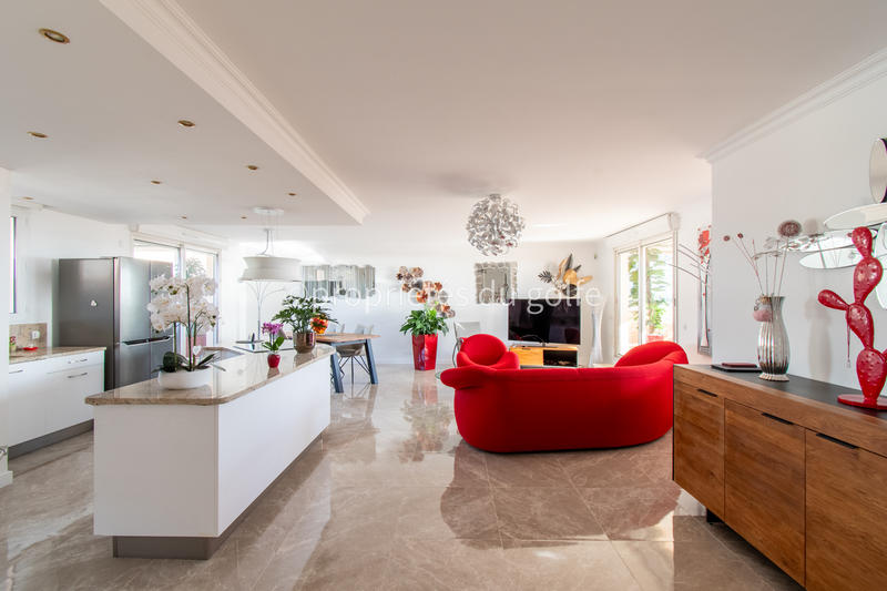 Appartement - 120 m² - 4 pièces