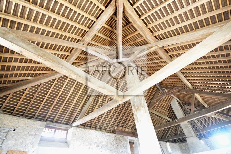 Château - 150 m² - 5 pièces