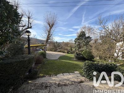 Maison - 275 m² - 8 pièces