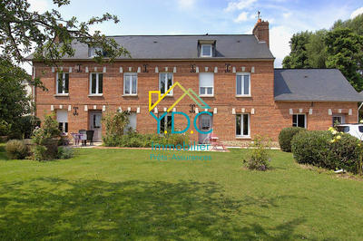 Maison - 305 m² - 10 pièces