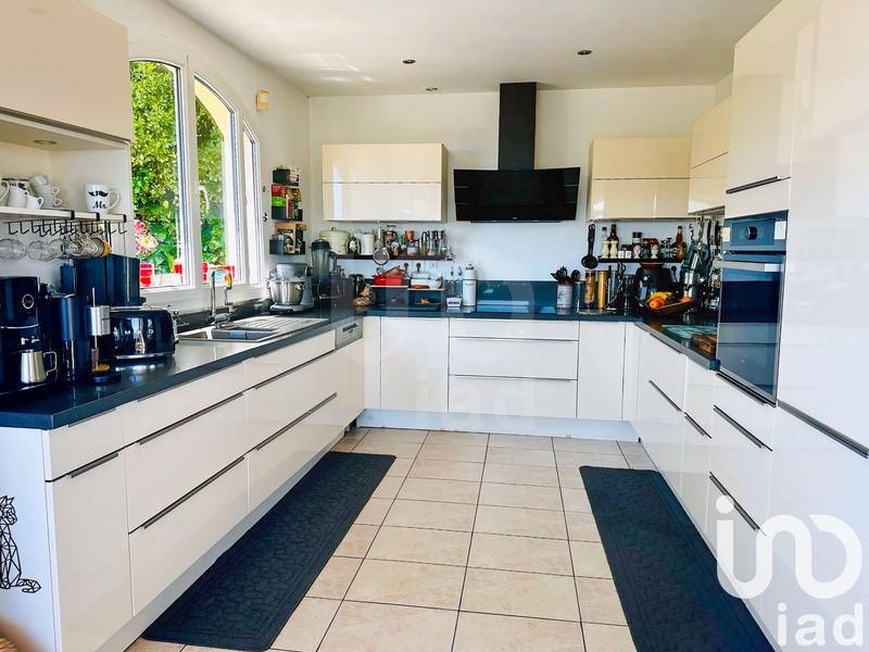 Maison - 195 m² - 6 pièces