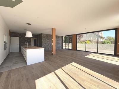 Loft - 126 m² - 3 pièces