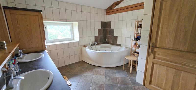 Maison - 398 m² - 14 pièces