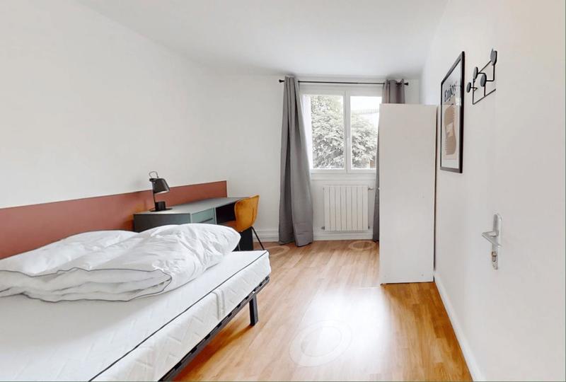 Appartement - 81 m² - 5 pièces
