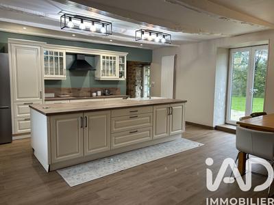 Maison - 354 m² - 14 pièces