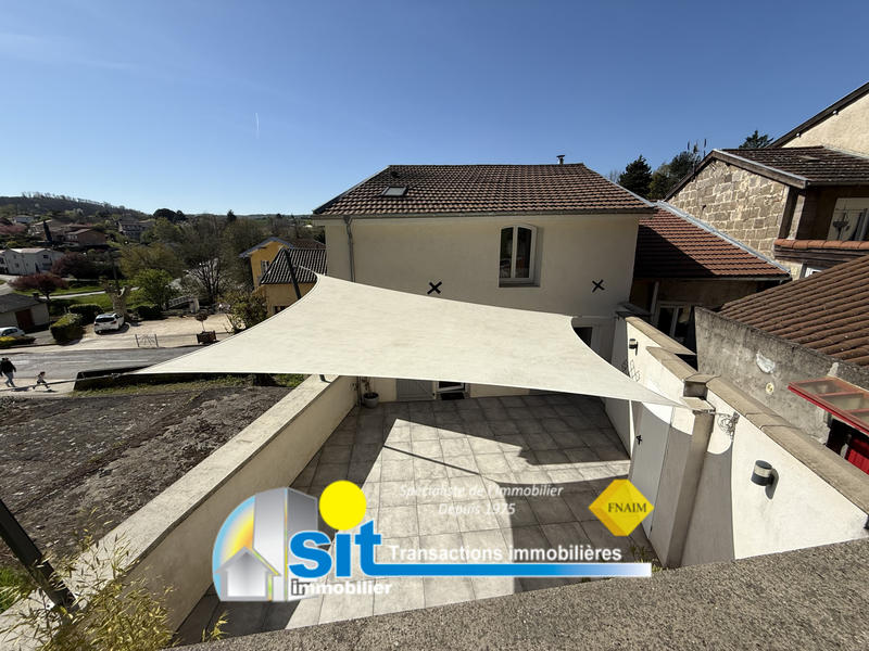 Maison - 122 m² - 6 pièces