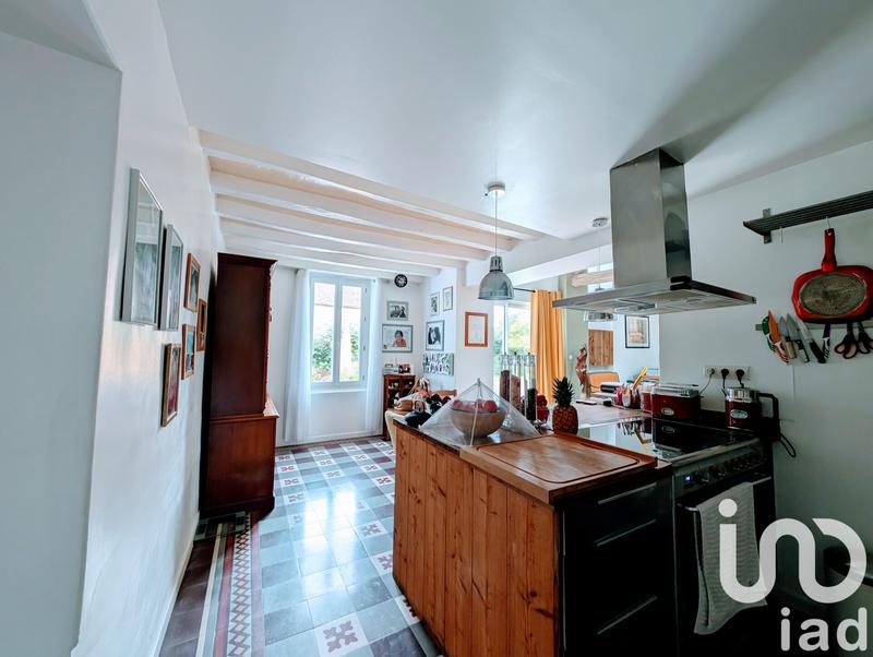 Maison - 210 m² - 6 pièces