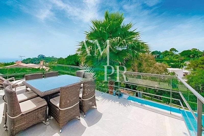 Villa - 261 m² - 6 pièces