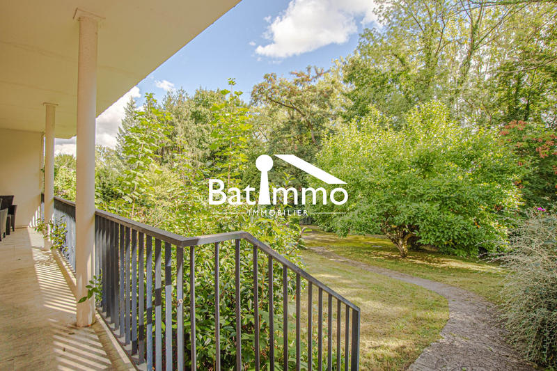 Maison traditionnelle - 134 m² - 6 pièces