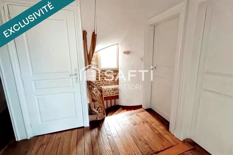 Maison - 250 m² - 9 pièces
