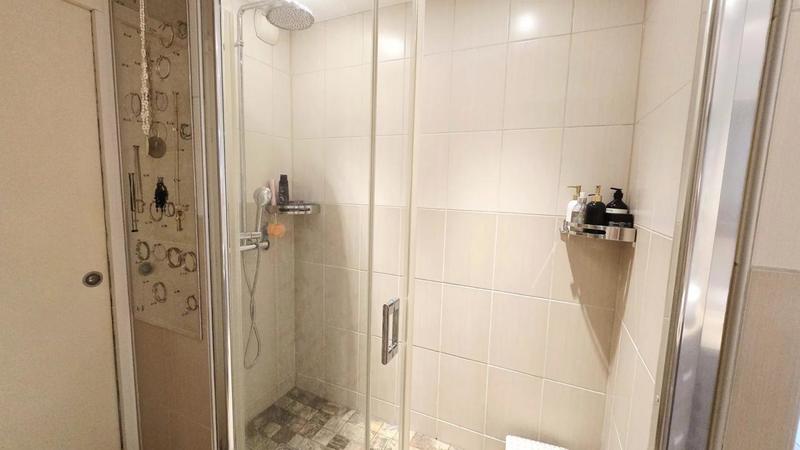 Appartement - 83 m² - 3 pièces