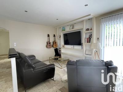 Maison - 96 m² - 4 pièces