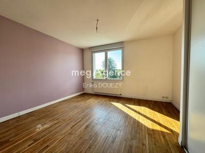 Maison - 166 m² - 8 pièces