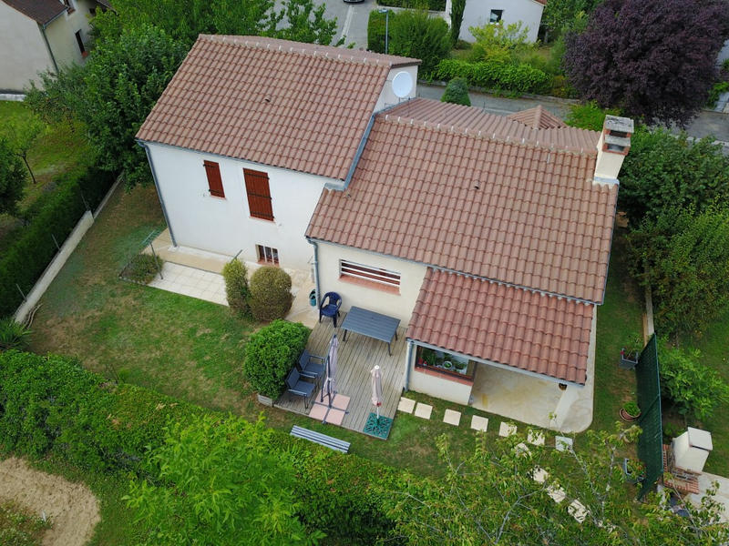 Maison - 91 m² - 5 pièces