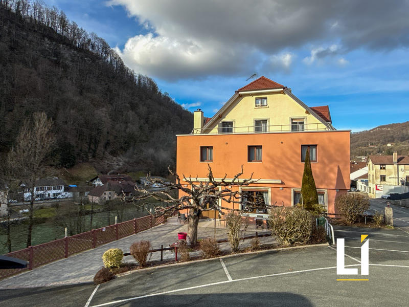 Local d'activités - 1 000 m² - 20 pièces