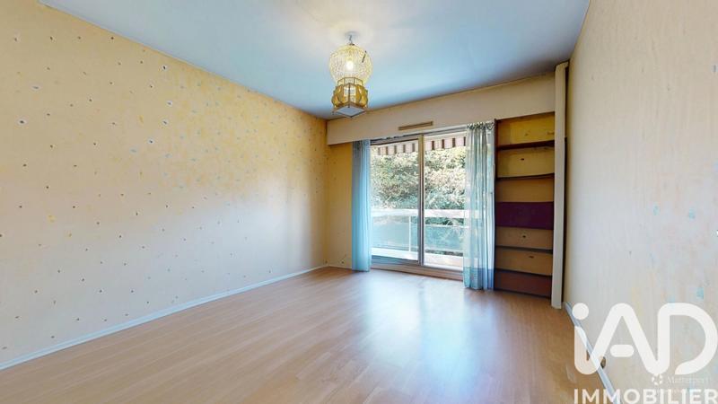 Appartement - 147 m² - 6 pièces