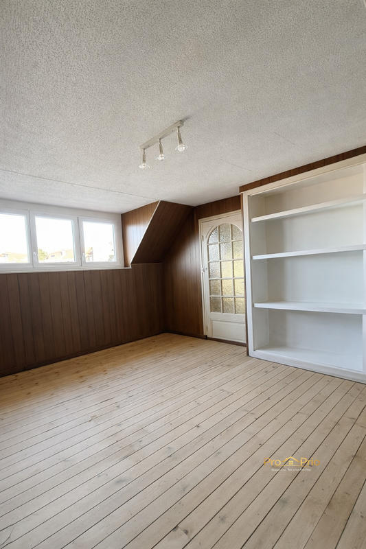 Maison - 192 m² - 11 pièces