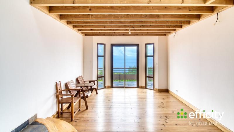 Maison - 410 m² - 8 pièces