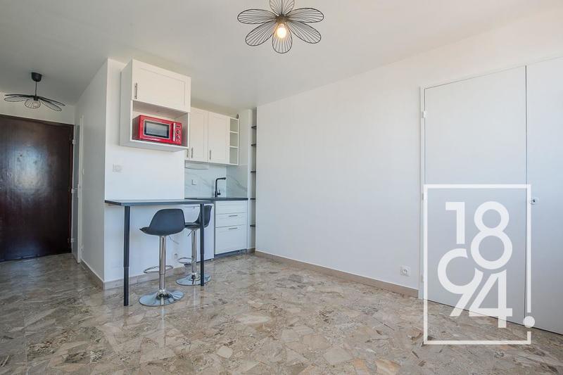 Studio - 21 m² - 1 pièce