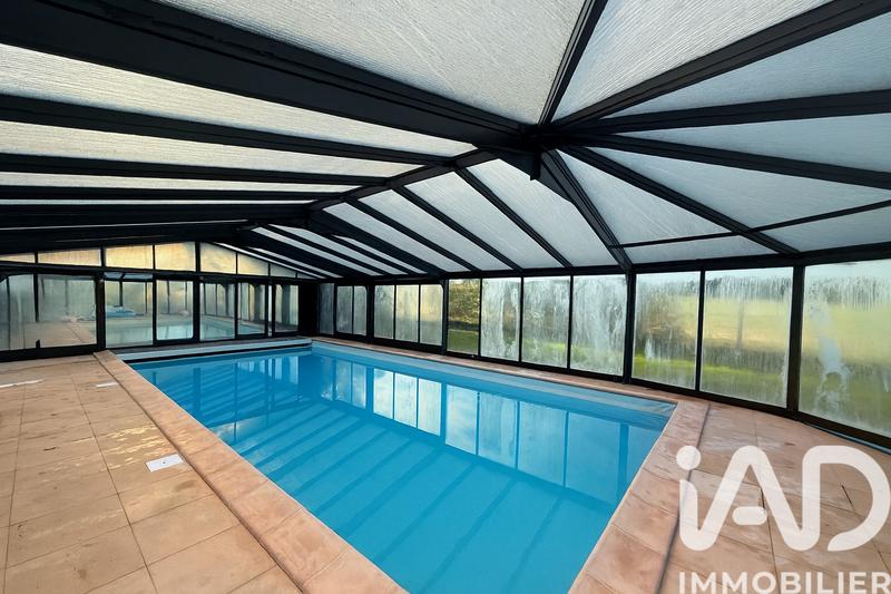 Maison de maîtres - 360 m² - 8 pièces