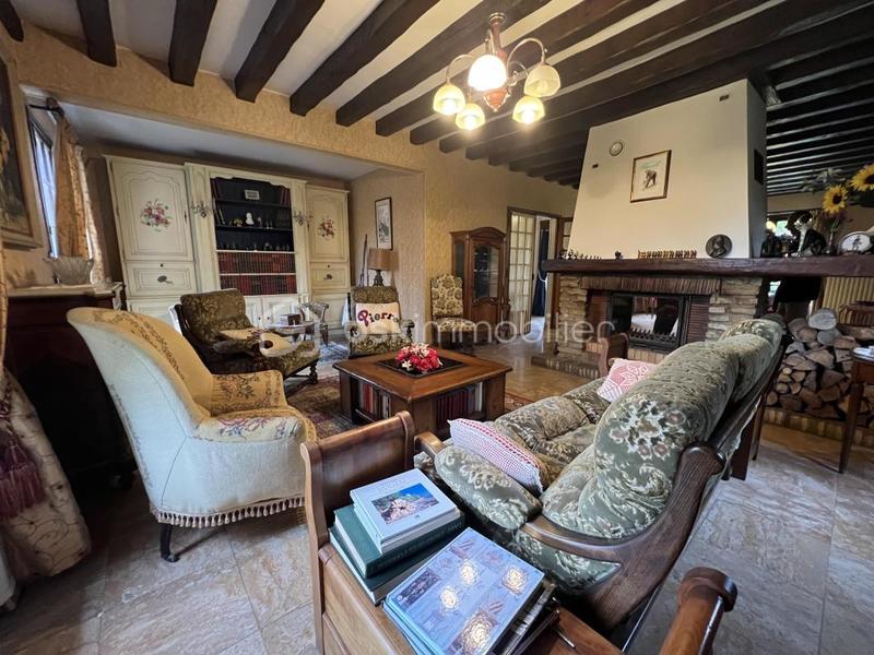 Maison - 232 m² - 8 pièces