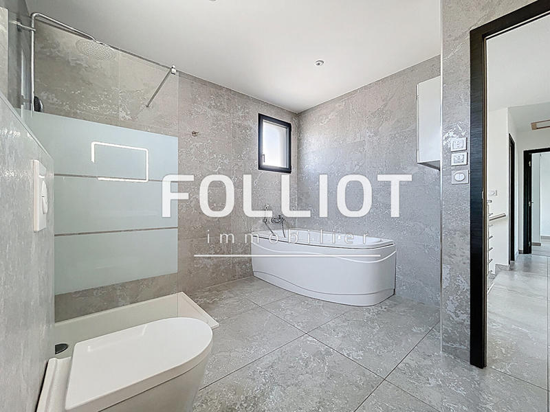 Maison - 160 m² - 6 pièces