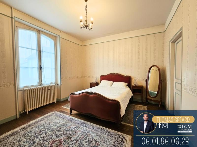 Propriété - 282 m² - 9 pièces