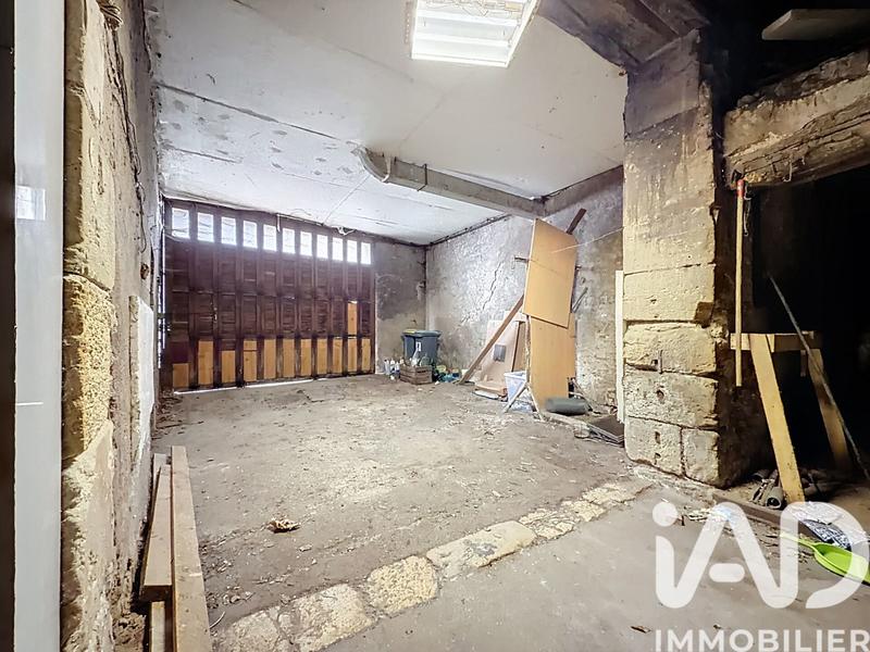 Maison - 304 m² - 9 pièces