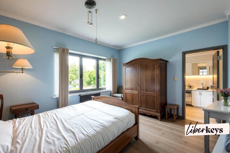 Maison - 330 m² - 12 pièces