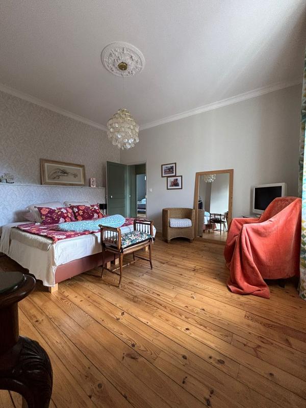 Villa - 213 m² - 5 pièces