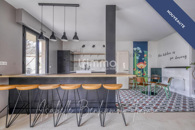 Appartement - 104 m² - 4 pièces