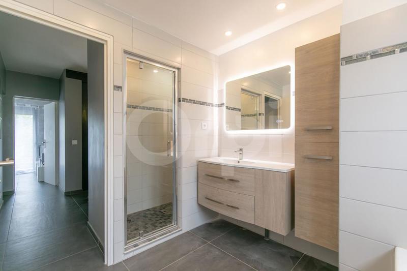 Maison - 170 m² - 6 pièces