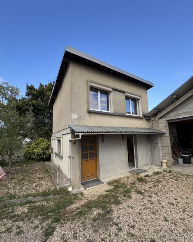 Maison - 161 m² - 11 pièces