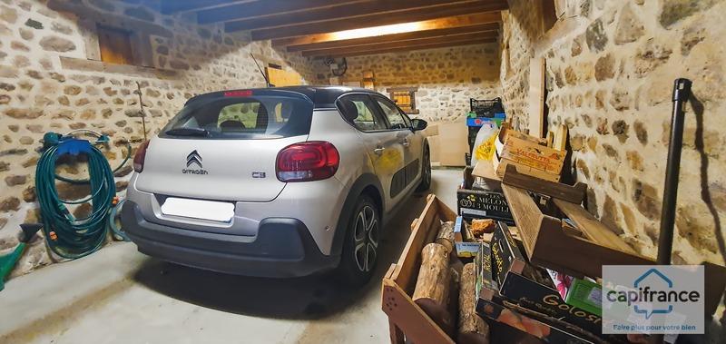 Maison - 210 m² - 7 pièces