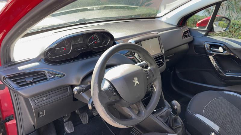 Peugeot 208 I 1.2 PureTech 68 Active