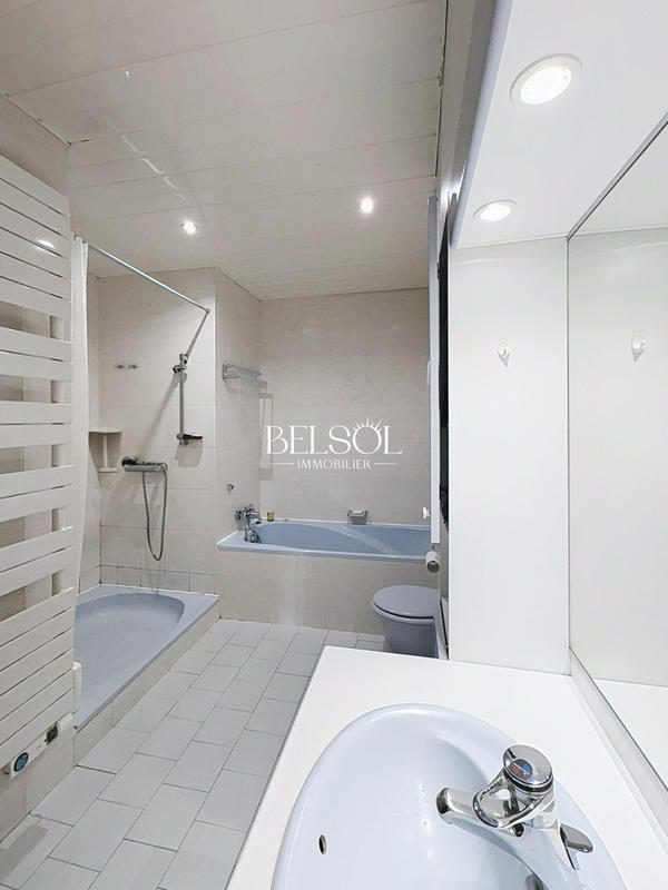 Mas - 295 m² - 10 pièces